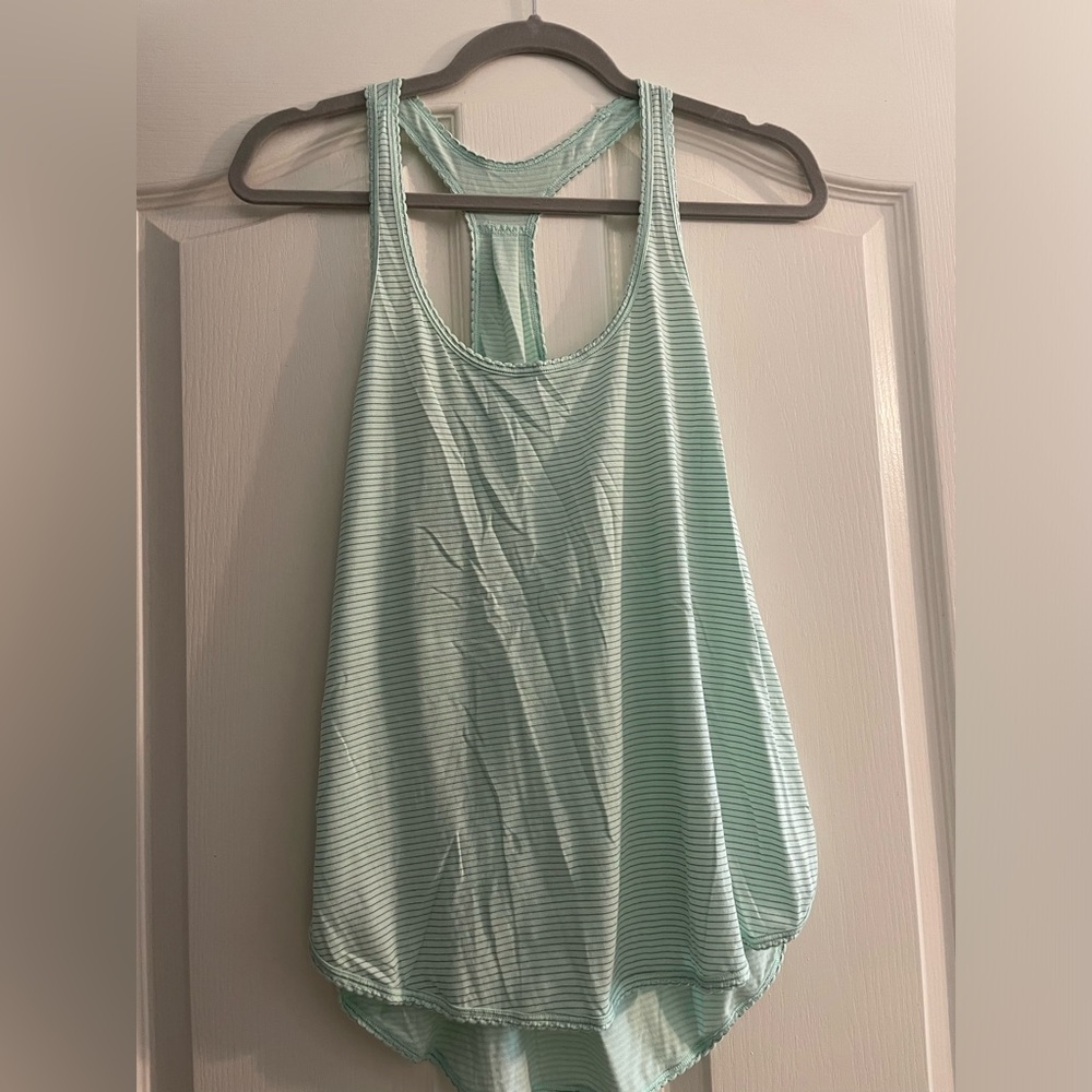 LULULEMON ATHLETICA | Icy Blue Turquoise Gray Lightweight Tank Top | size 6